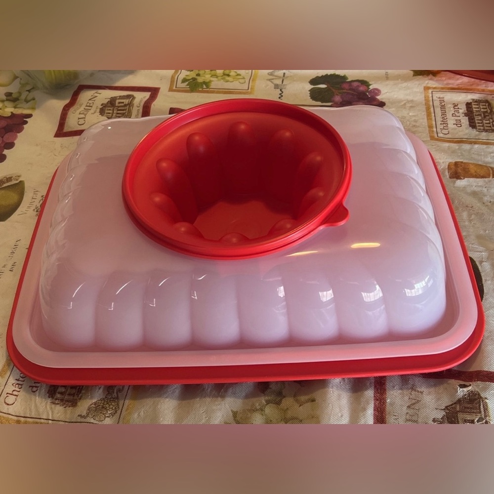 Tupperware gelatin mold